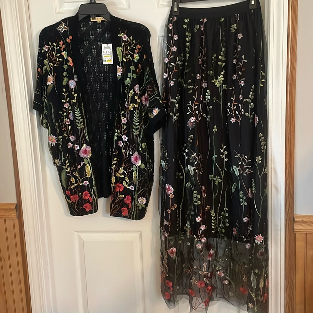 Mesh floral embroidered skirt and cardigan